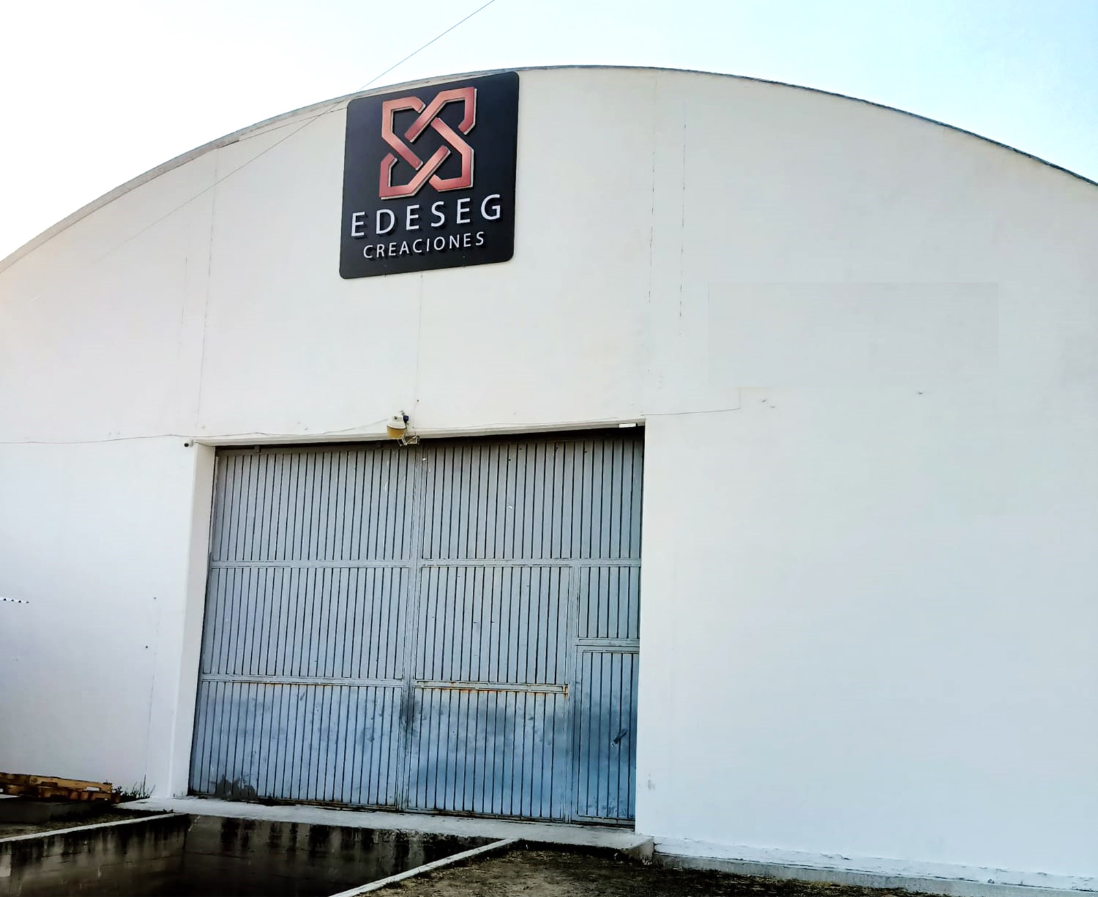 Fachada de la planta EDESEG en Tlaxcala